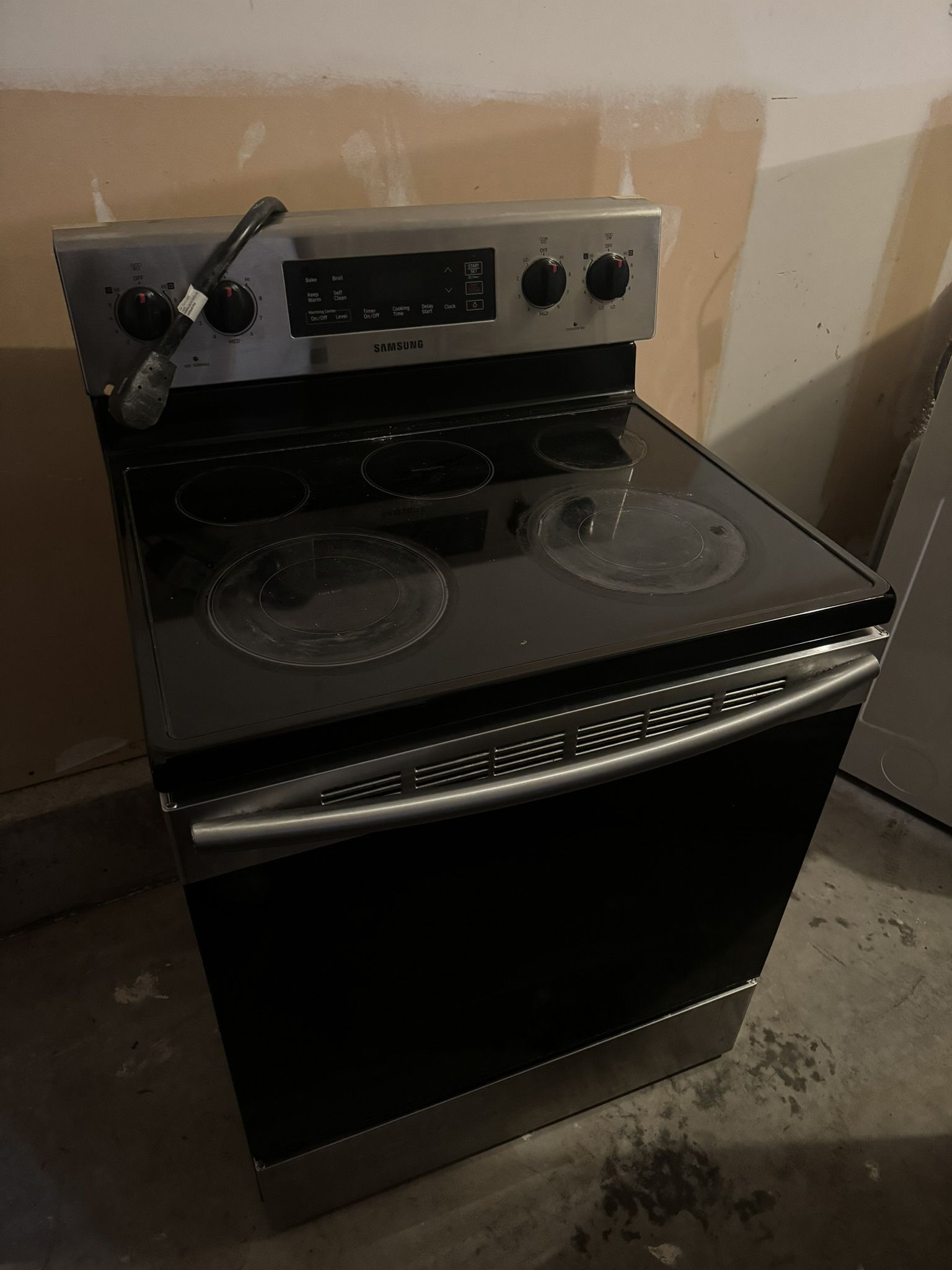 Samsung Electric stove 30”