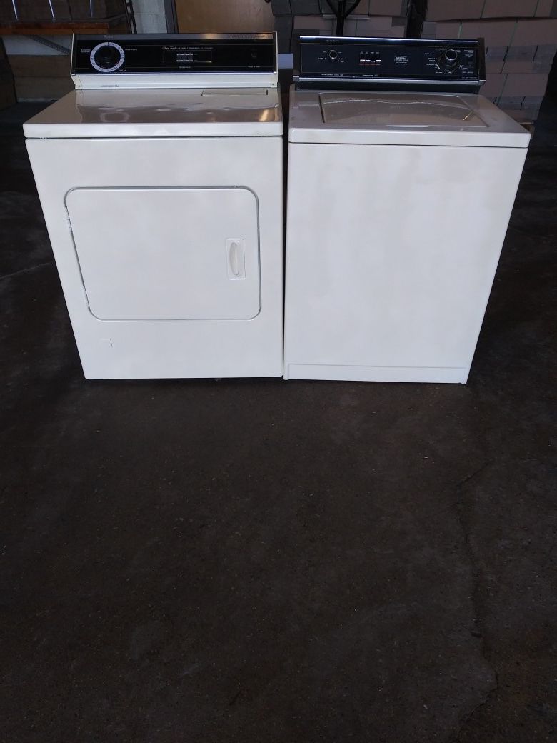 Heavy-duty Whirlpool Washer and Gas Dryer Works Great! Free Delivery and Hookup!