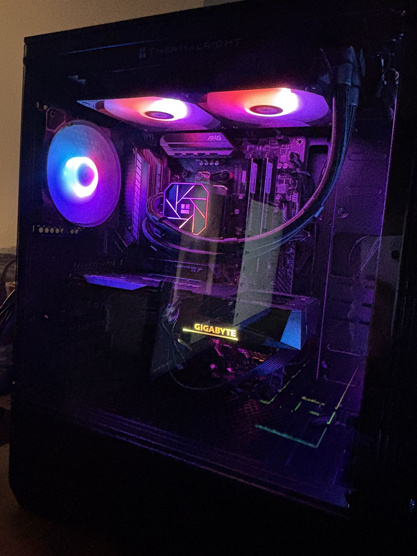 Custom Gaming Pc - OPEN YO TRADES