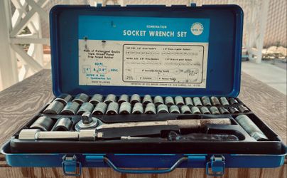 SOCKET WRENCH SET