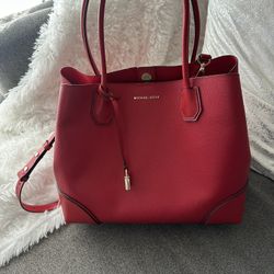 Michael Kors 👛 And Wallet 