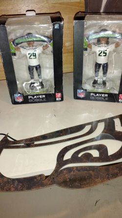 Seattle Seahawks NFL Player Bobbleheads Set of 2
