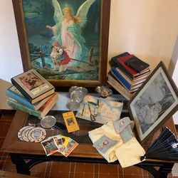 LOT: 2 New Items Vintage Collection