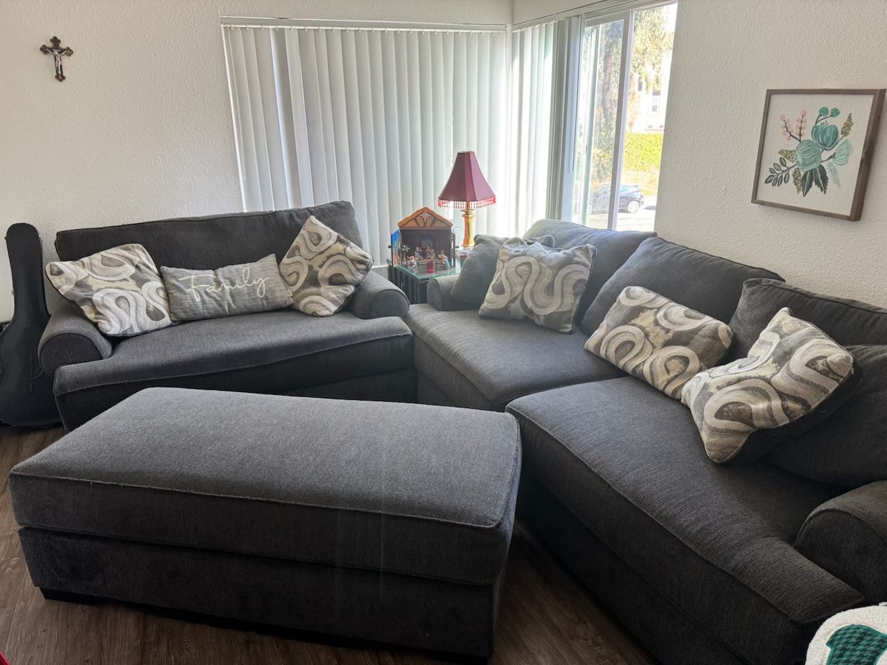 Living Room Sofa Set