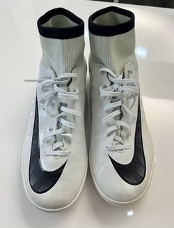 NIKE CRISTIANO RONALDO MERCURIALX VICTORY VI CR7 DF IC YOUTH INDOOR SOCCER SHOES  Size 8.5 US 