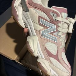 Women’s Size 7 Pink Rose 9060 New Balance 
