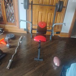 Bench press with weights bar and curl bar