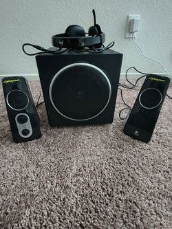 Logitech Z523 Home Console PC Speaker 2.1 Speaker System + Subwoofer and headset