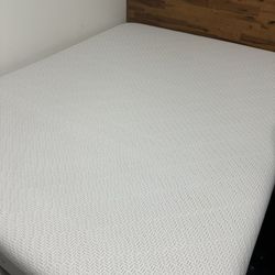 Queen Mattress And Bed Frame 
