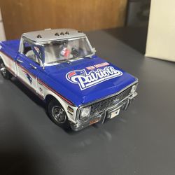 Vintage 1999 PATRIOTS  Tailgater Chevy Cheyanne Die-cast  