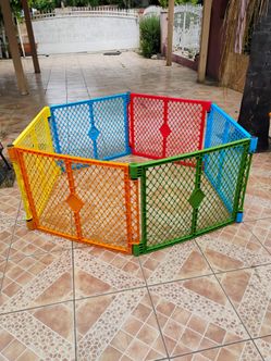 Kids playpen