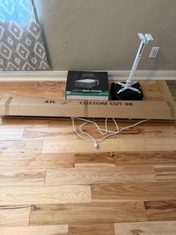 Aries Optic Cinema LZ-1000 Projector Bundle with Mount and Screen