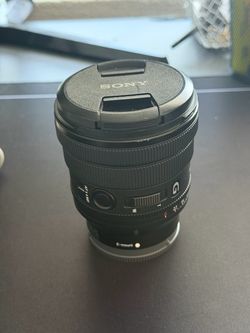 Wide sony 16-35mm f/4 G-Master lens
