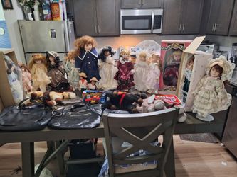 I'm selling a pilot of Dolls and Toys