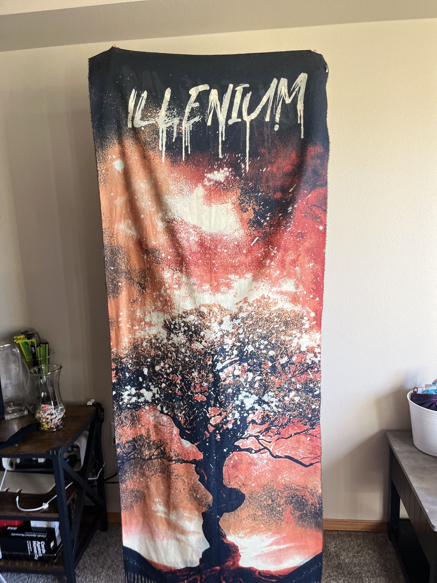 Illenium Pashmina