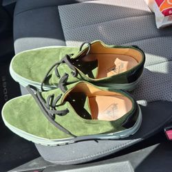 JOHN  FLUEVOG. SHOES