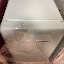 Minirefrigerador WINIA Mint And Red Color
