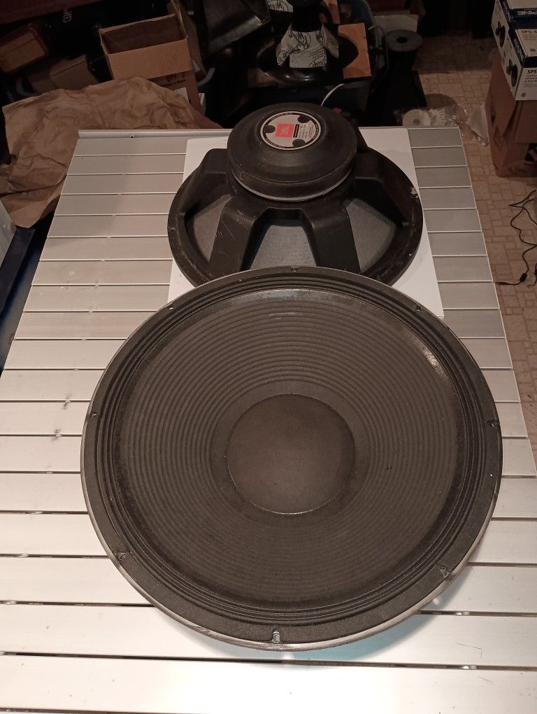 JBL 2241h 18" 8 Ohm Woofer
