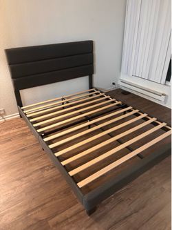 🛏️ MUST SELL - MOVING NEXT WEEK | Allewie Queen Platform Bed Frame — $75