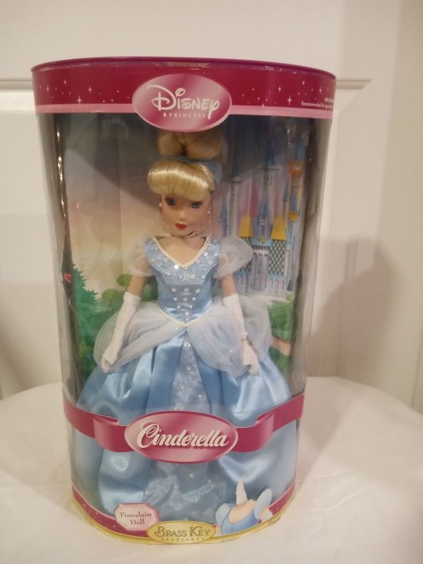 Beautiful Porcelain Disney Princess Doll By Brass Key 16"
