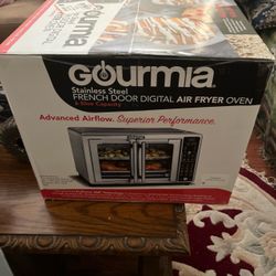 Gourmia French Door Digital Air Fryer Oven