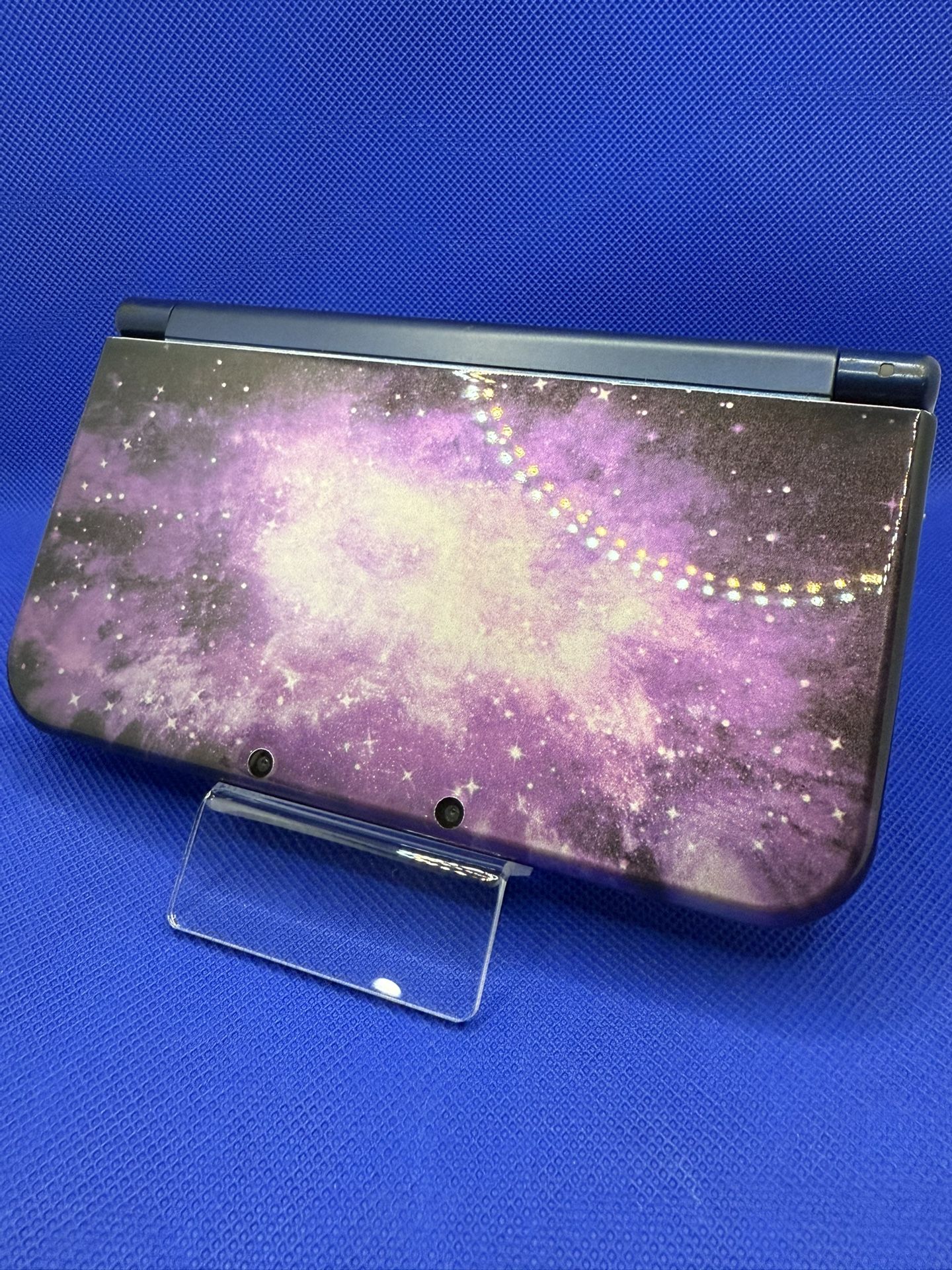 New Nintendo 3ds XL Includes Pokemon Gen 1-7