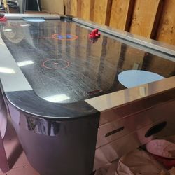 Harvard Air Hockey Table