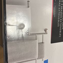 Delta  Pivoting Extendable 3 Arm Towel Rack