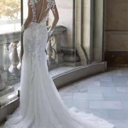 Pickford Pronovias Privee Wedding Gown