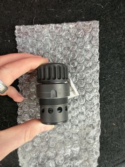 B&T HUB  SUREFIRE ADAPTER