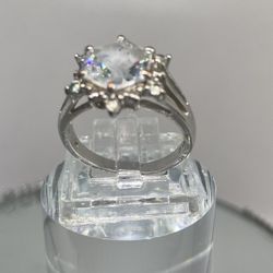 Vintage NVC Snowflake Rose Cut Encrusted In Sparkly Stones On Silver Band