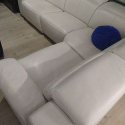 SECTIONAL GENUINE LEATHER RECLINER ELECTRIC WHITE https://offerup.com/redirect/?o=Q09MT1IuREVMSVZFUlk= SERVICE AVAILABLE 🚚✅💥