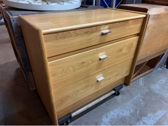 3-Drawer Dresser