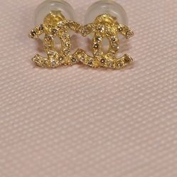18K Solid Gold Earrings With Diamonds