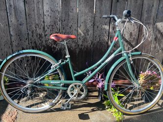 Retrospec Beaumont City Bike – 7-Speed