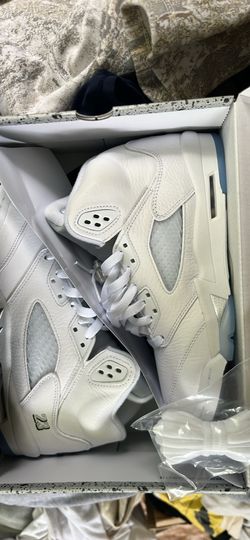 Jordan 5s ‘white metallic