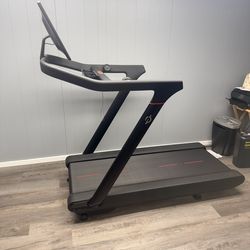 Peloton Tread – Excellent Condition