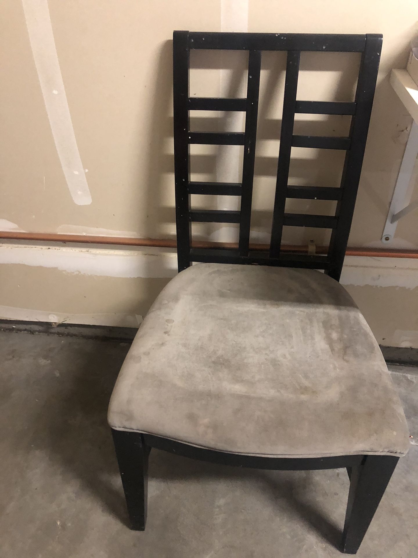 Dining chair or desk chair! Very sturdy