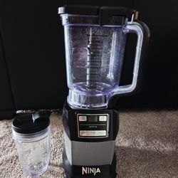 Ninja Blender 72 Oz