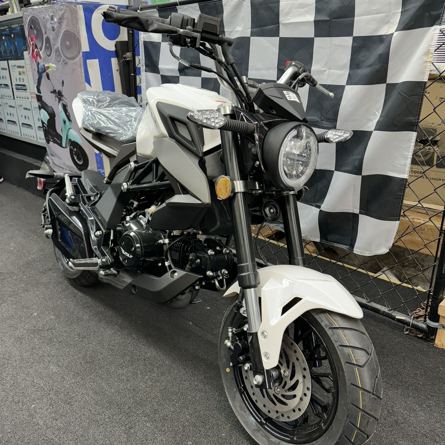 Brand New Striker 125cc Manual Wolf Brand Motorcycle 