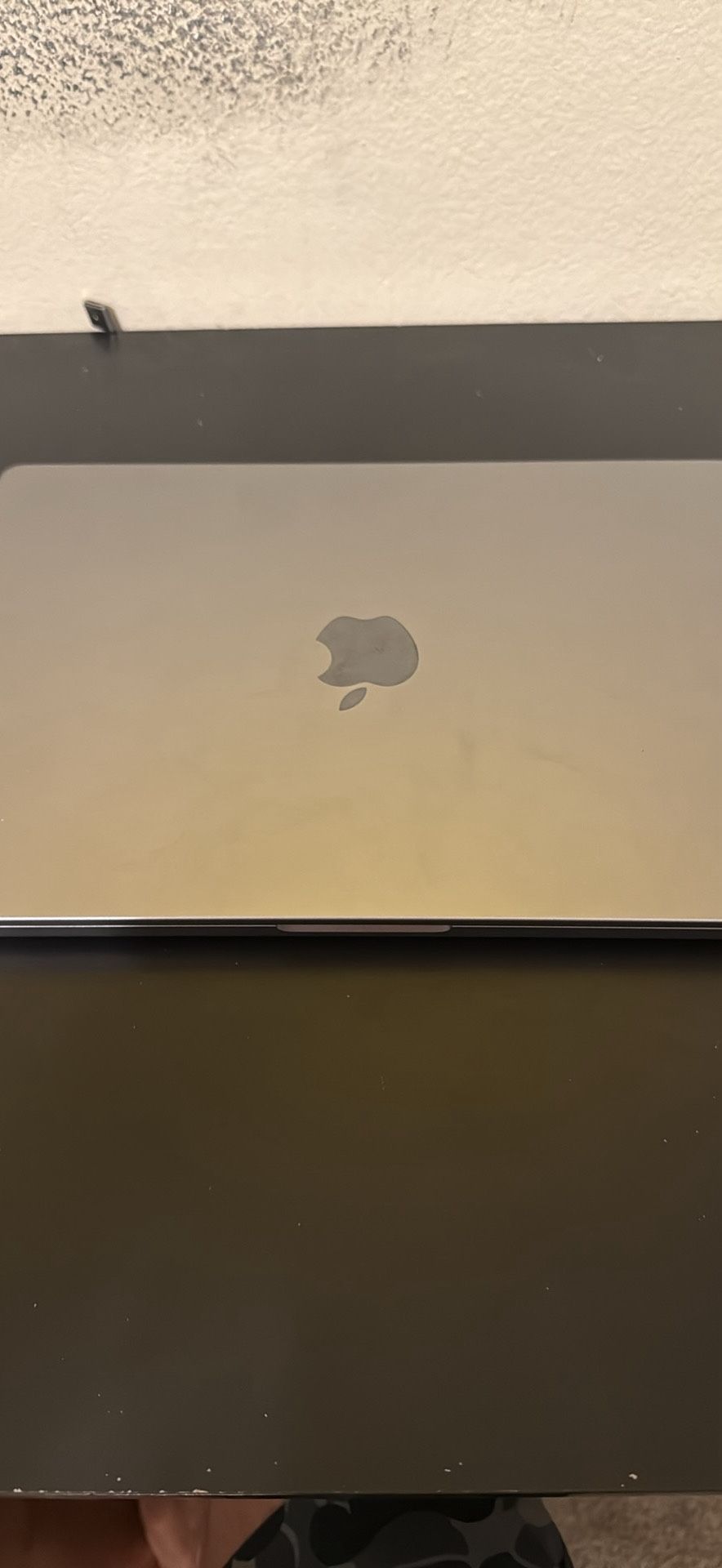 MacBook Pro 14” (M3, 16GB, 1TB) – Excellent Condition