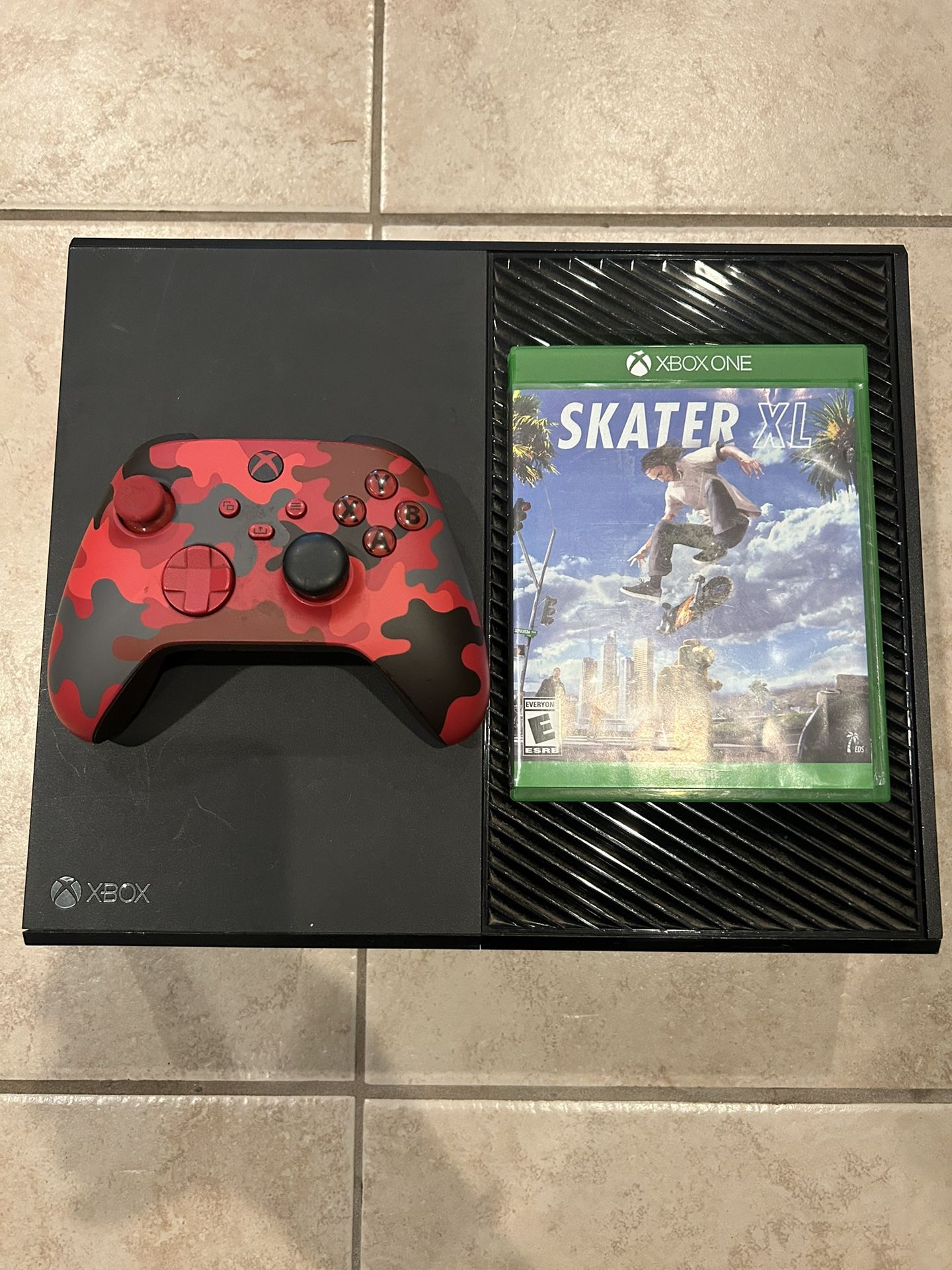 Xbox One, Games, Controller, Mic & Cables