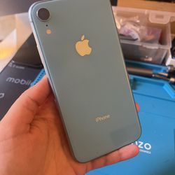 Blue iPhone XR 64Gb Unlocked