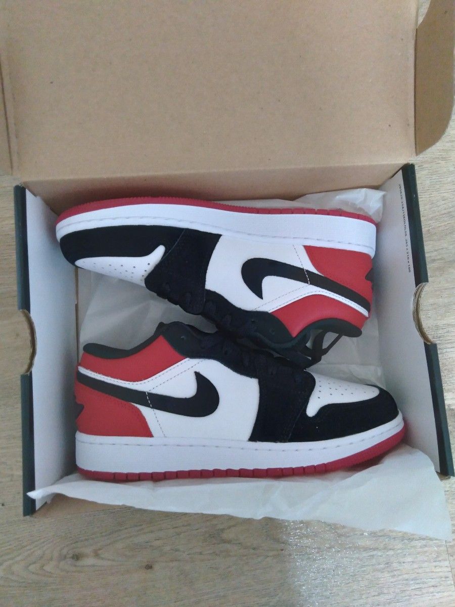 Jordan Retro 1's Size 4y