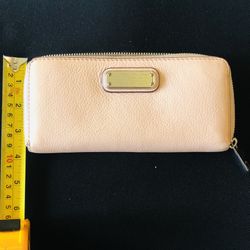 Marc by Marc Jacobs Q Slim Zip Around Wallet EUC