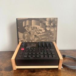 Elektron-Syntakt Digital Beatbox/synthesizer 