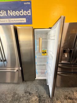 Refrigerator new no credit needed