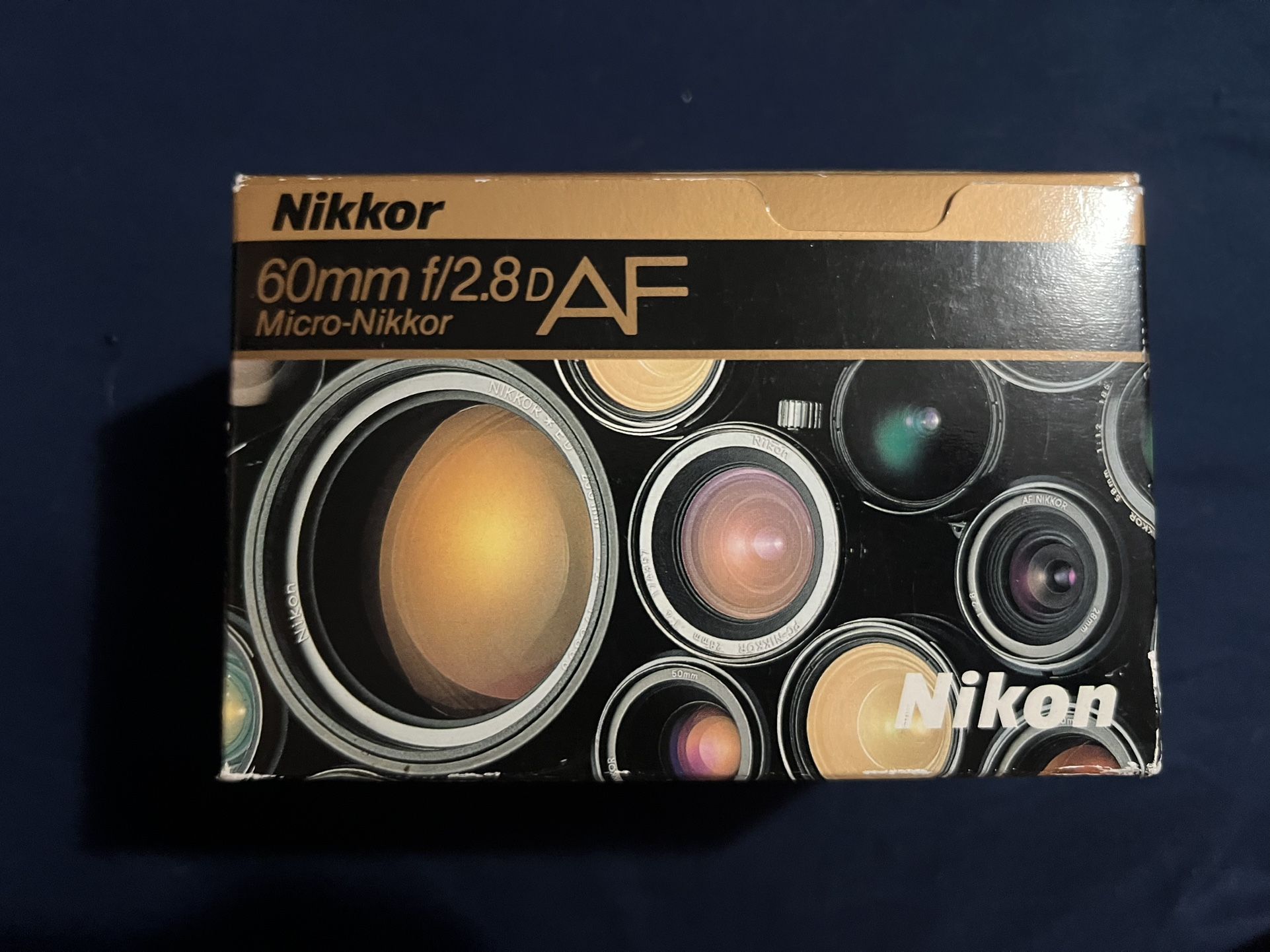 60 mm f/2.8D AF Nikon Lens