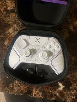 This is a Victrix Pro BFG Wireless Controller for PS5, PS4, and PC.