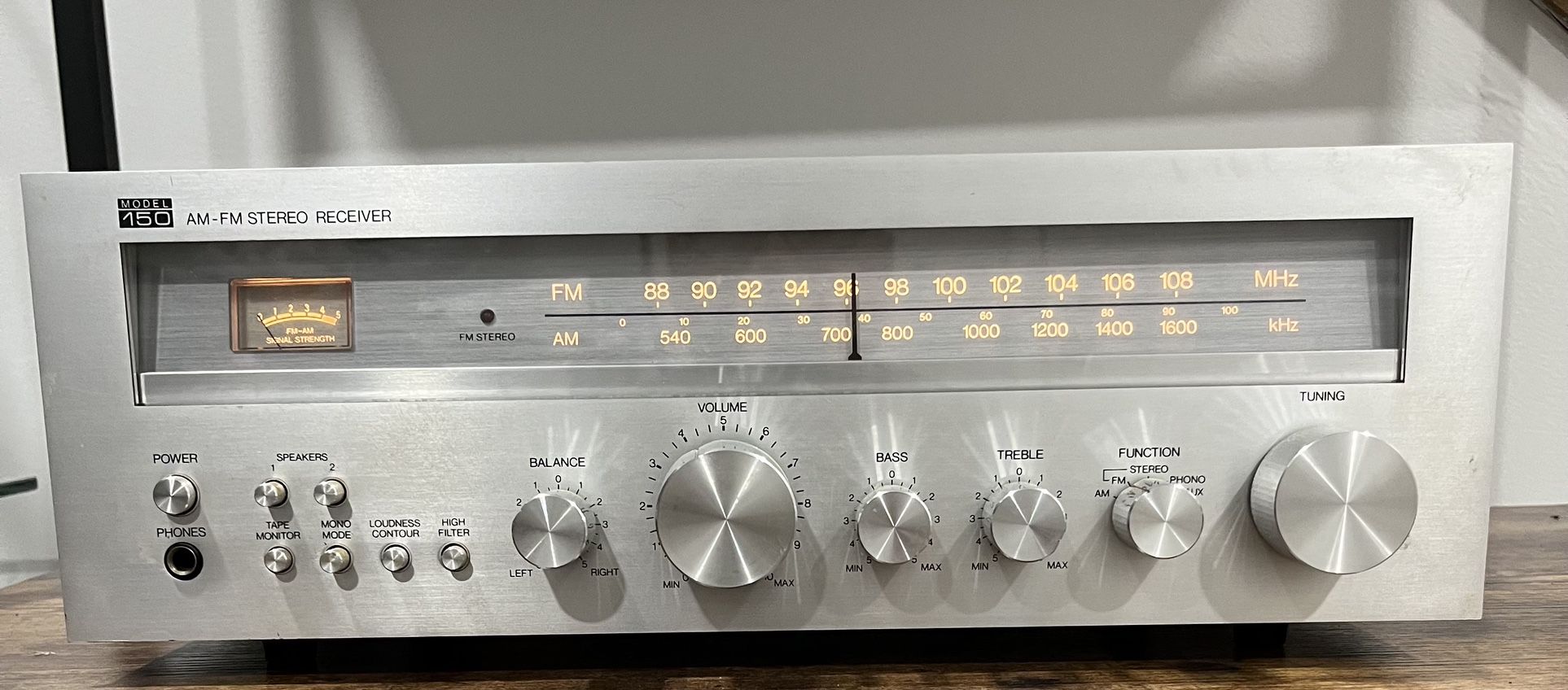 Vintage Montgomery Ward 150 AM - FM Stereo Receiver